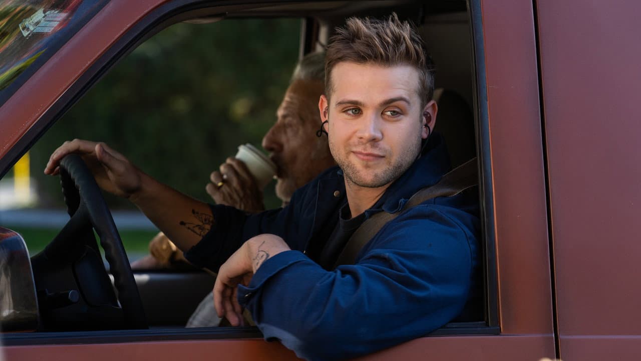 Tuner still 8