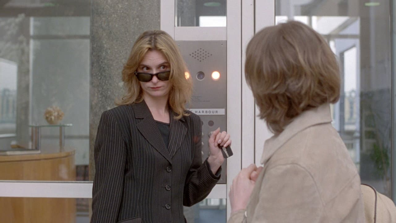 Career Girls still 8