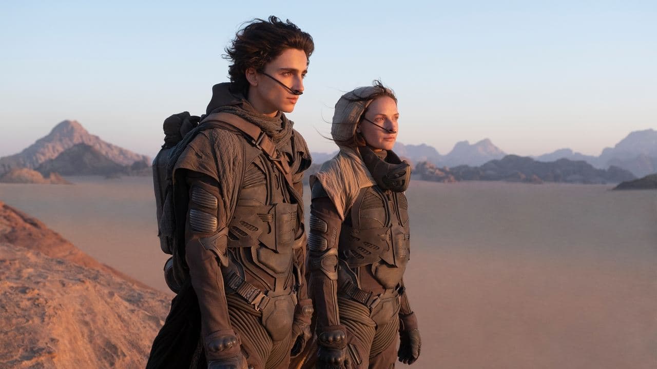 Dune still 6