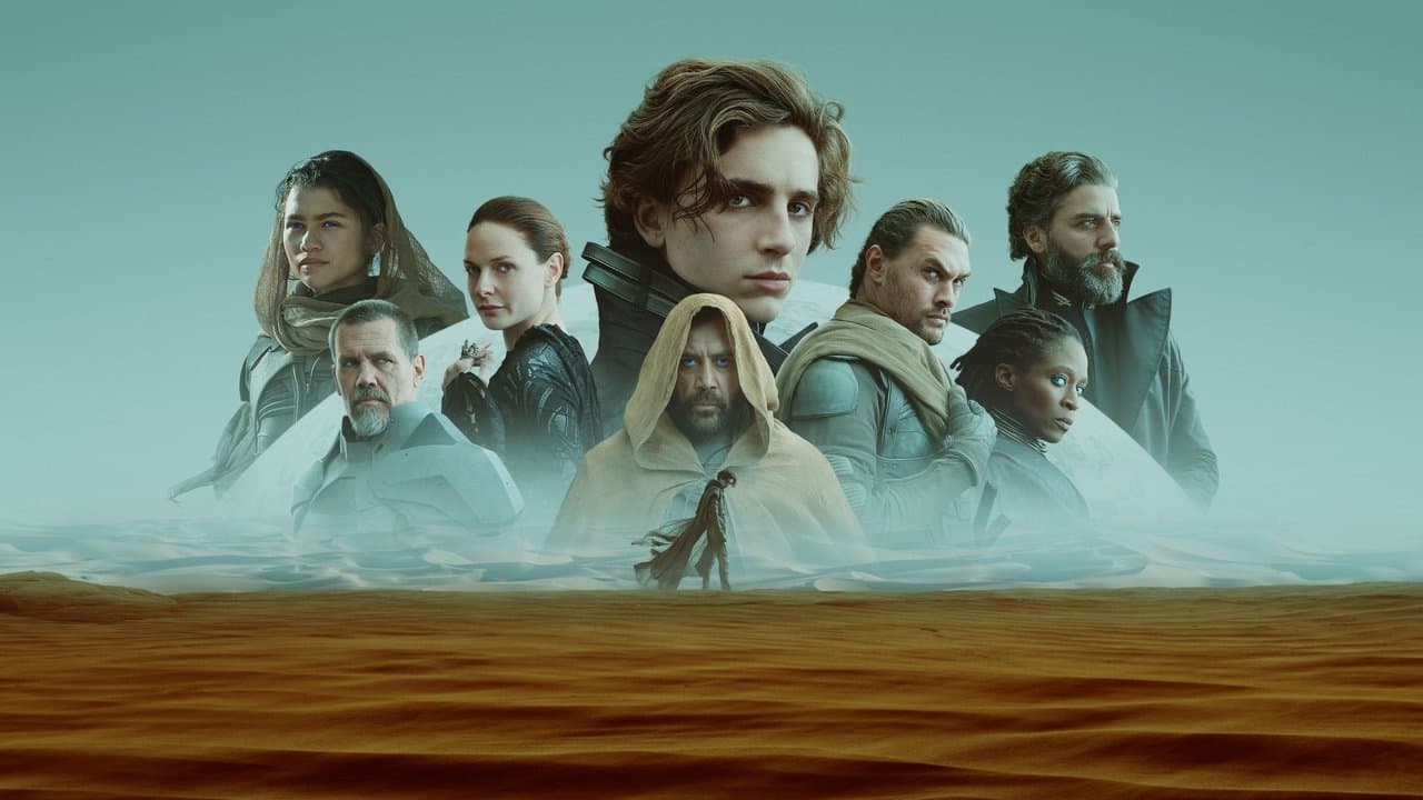 Dune still 3