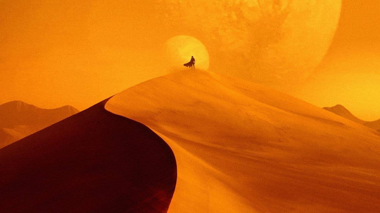 Dune still 4