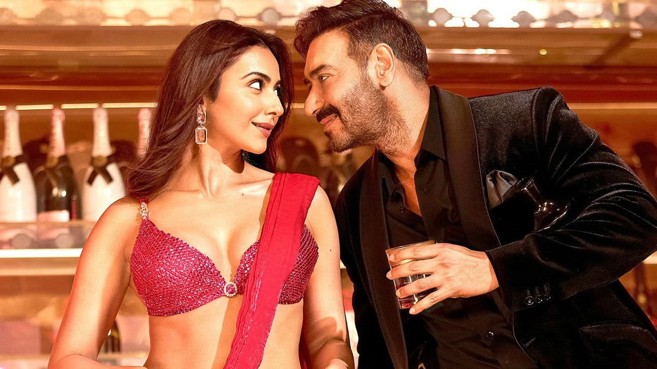 De De Pyaar De 2 Review: Comedy, Chaos & Chemistry still 1