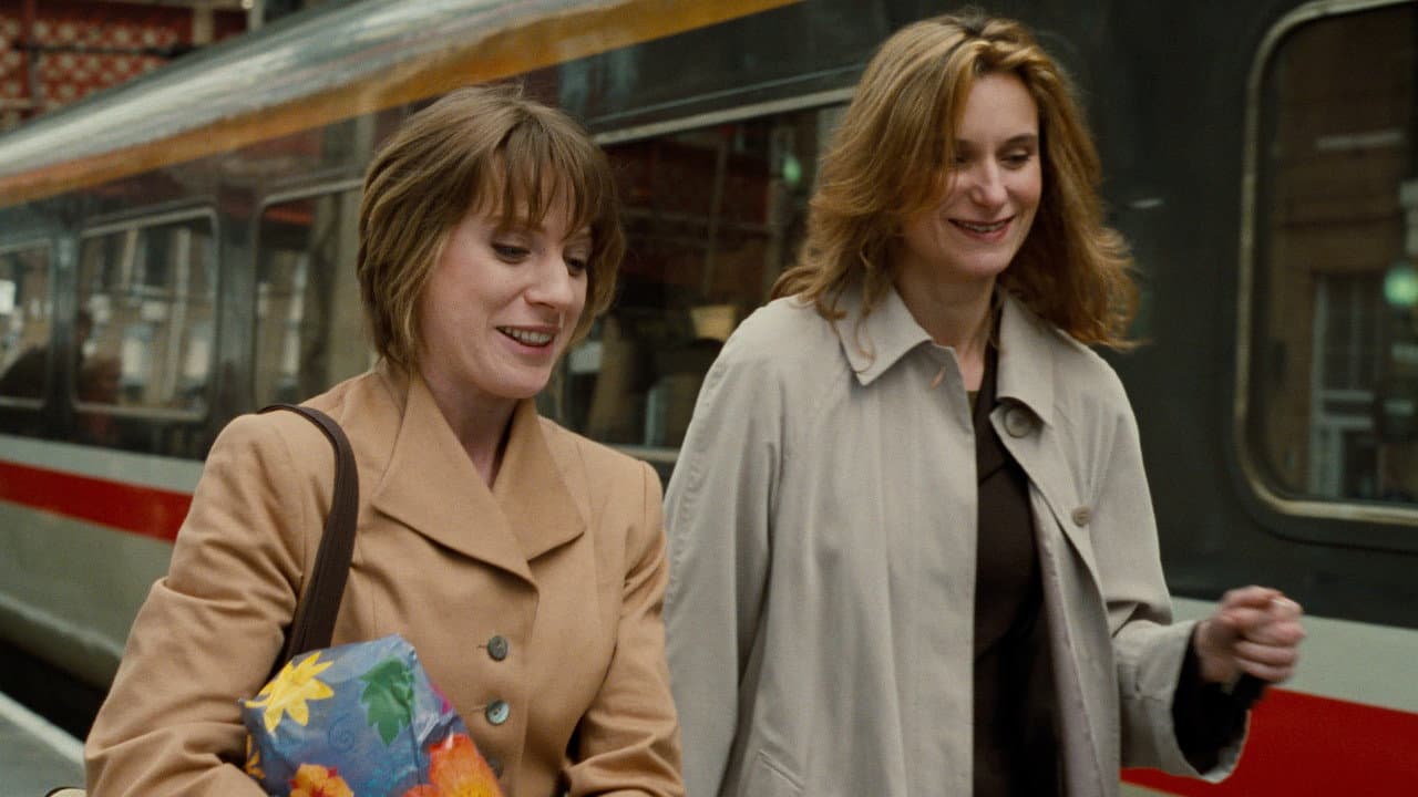 Career Girls still 2